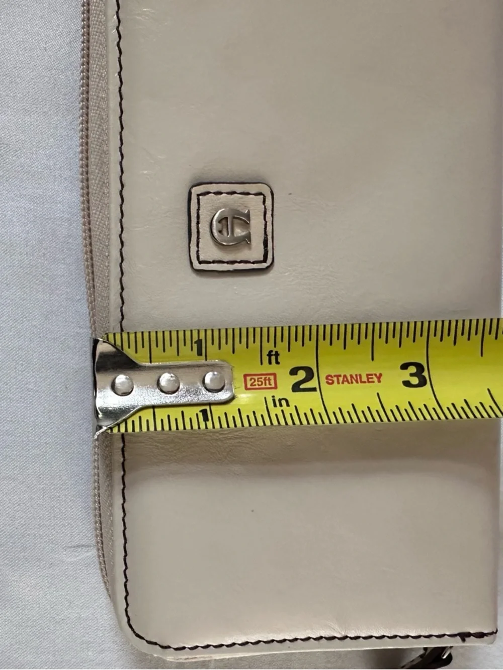 Etienne Aigner Leather Zip‎ Around Wallet Womens Cream Long Wallet Organizer
